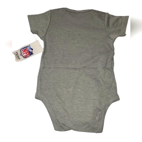 NFL Team Apparel Rams Football Onesie - Picture 3 of 3